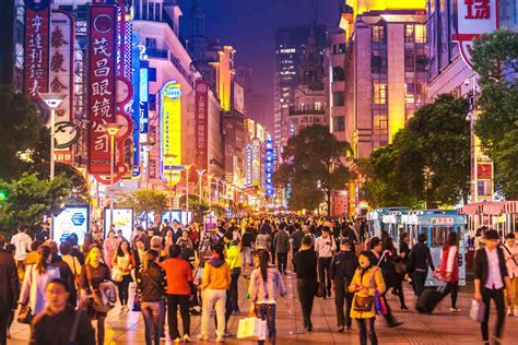 shopping areas in shanghai china